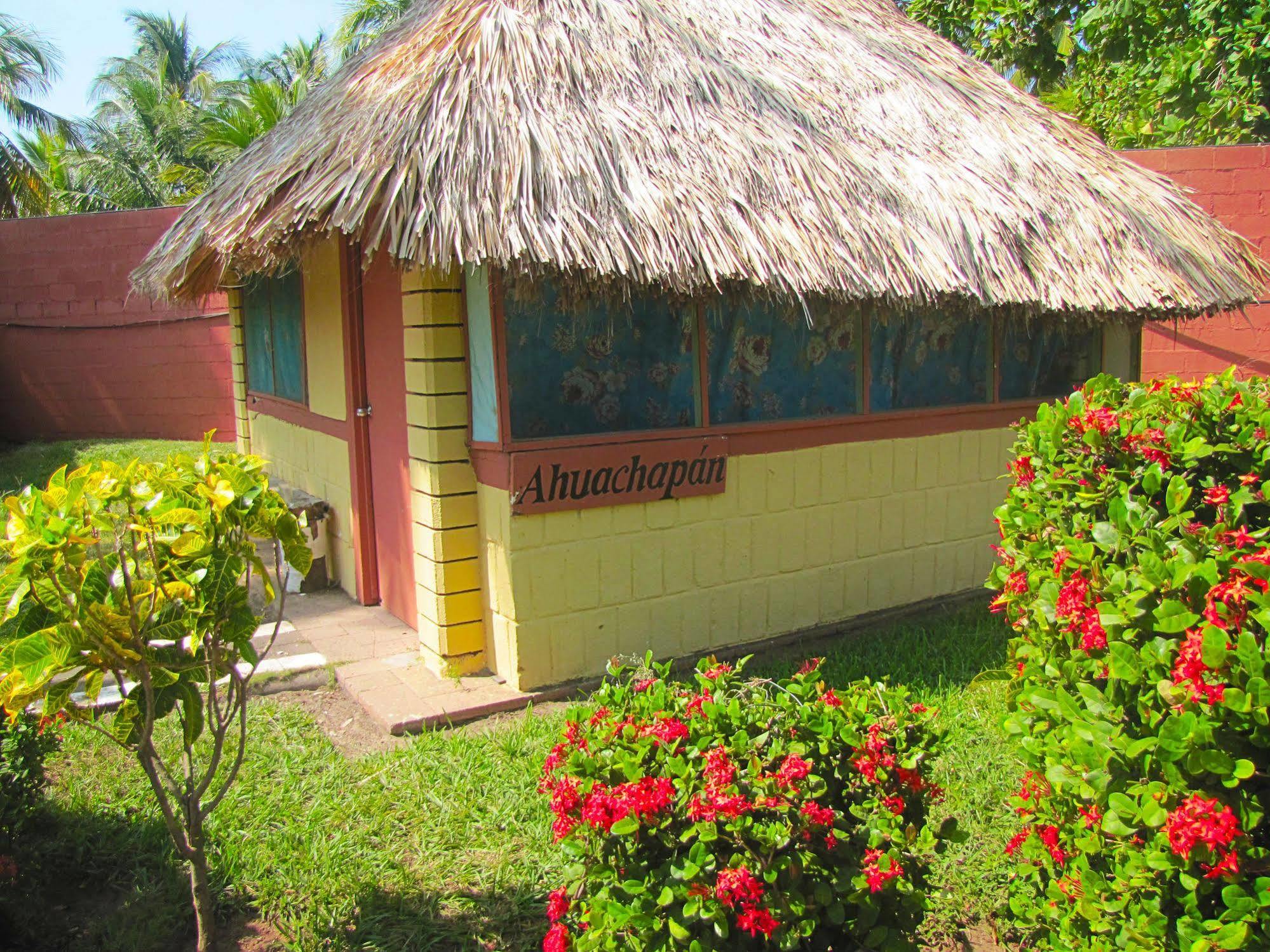 Tropiclub Playa El Cuco Hotell Exteriör bild