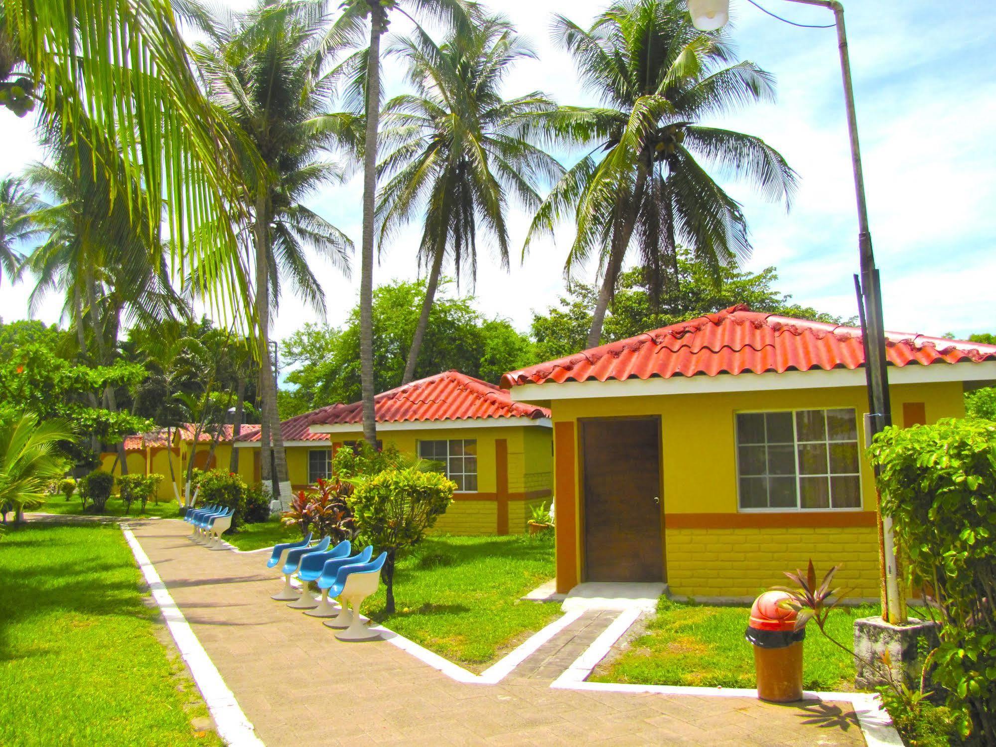 Tropiclub Playa El Cuco Hotell Exteriör bild