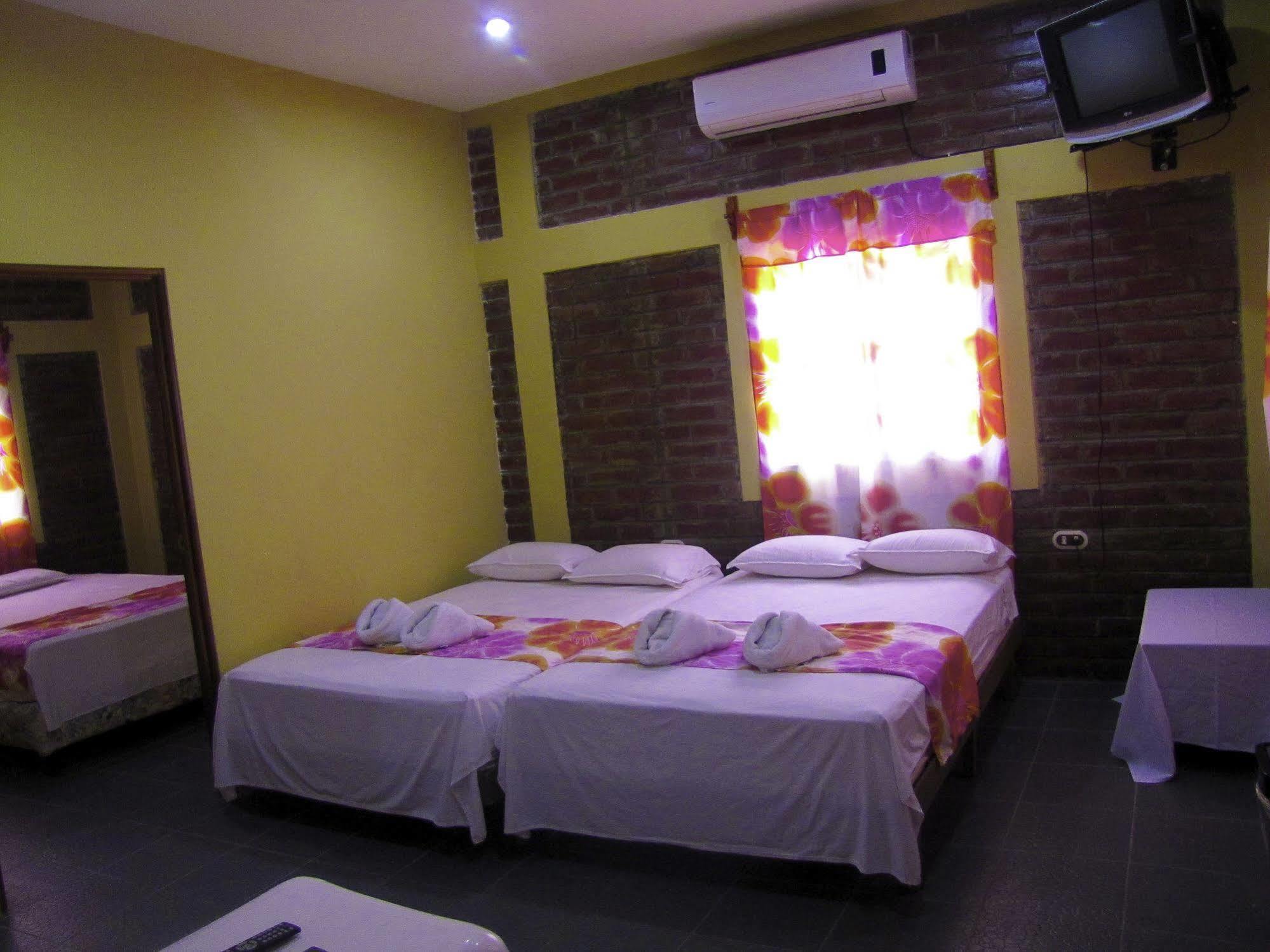 Tropiclub Playa El Cuco Hotell Exteriör bild
